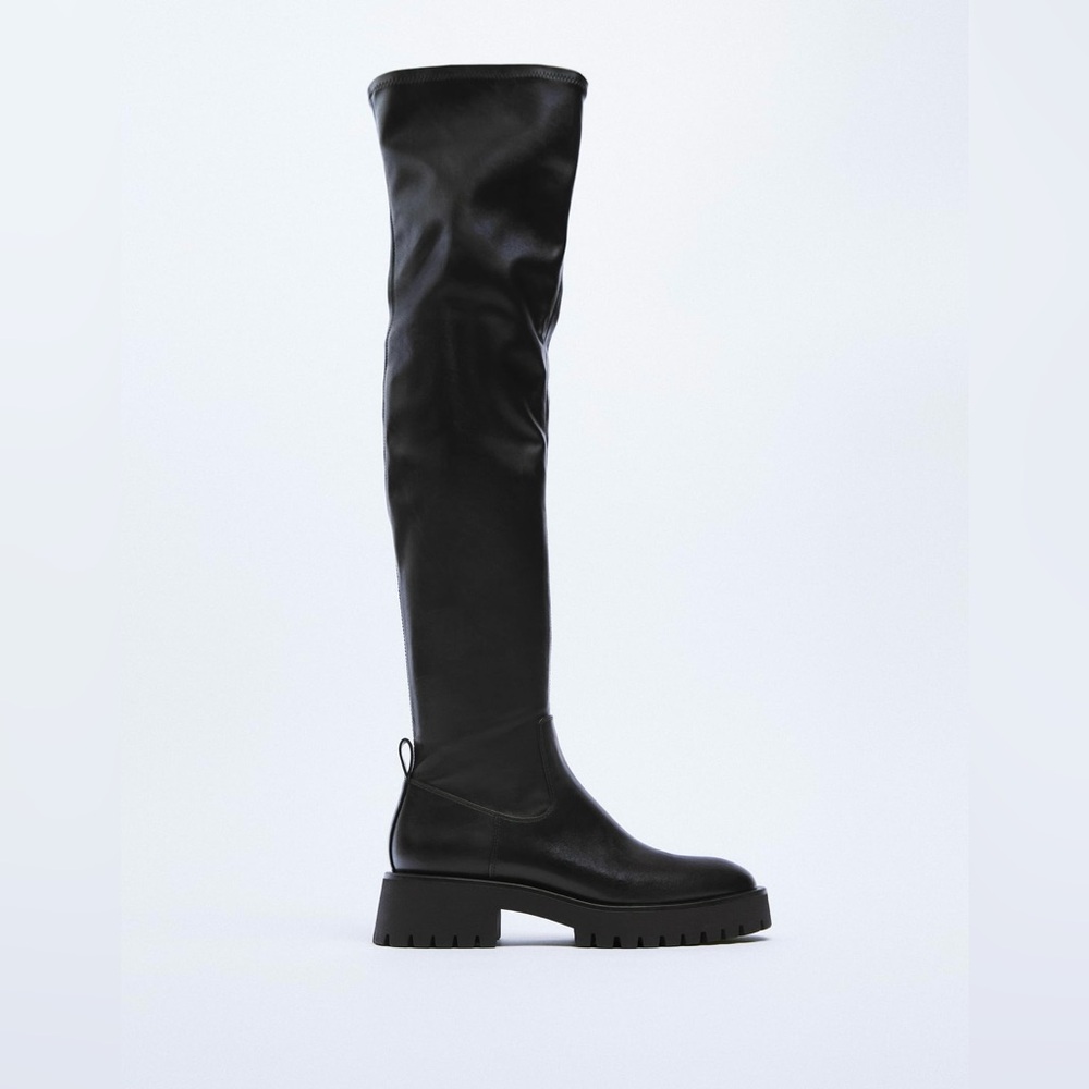 FLAT OVER THE KNEE BOOTS